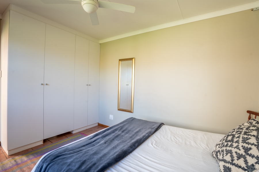 5 Bedroom Property for Sale in Kidds Beach Eastern Cape